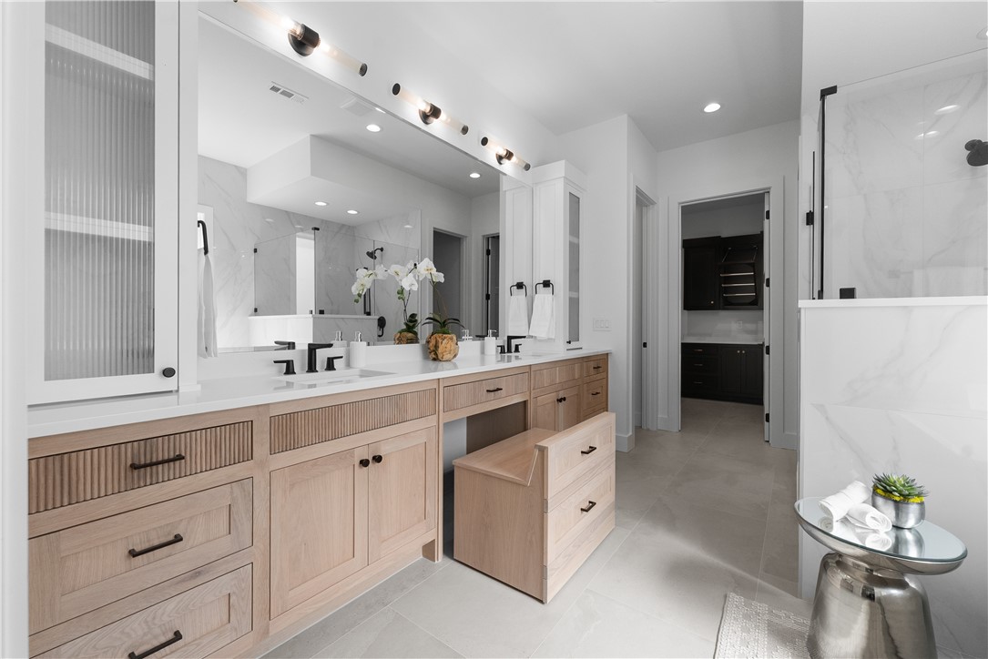 Aurora Heartbeat - Residential