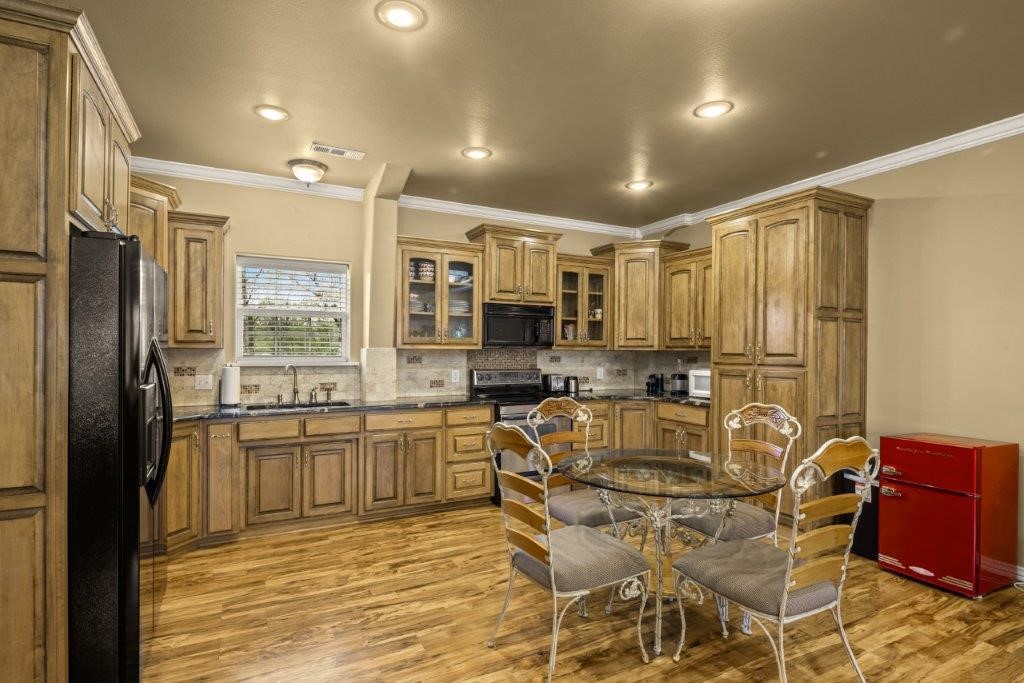 Johnsons 2nd Add Cave Spgs - Residential