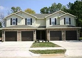 Charming 3-Bedroom, 2-Bath Townhouse for Lease in Siloam Springs
Looking for a comfortable and affordable place to call home? This well-maintained 3-bedroom, 2-bath townhouse in Siloam Springs is the perfect choice! Featuring a spacious layout, modern amenities, and a cozy atmosphere, this home is ideal for families, professionals, or anyone seeking a peaceful living space.
Deposit $1,350. Small Pets allowed $50/Deposit per pet.