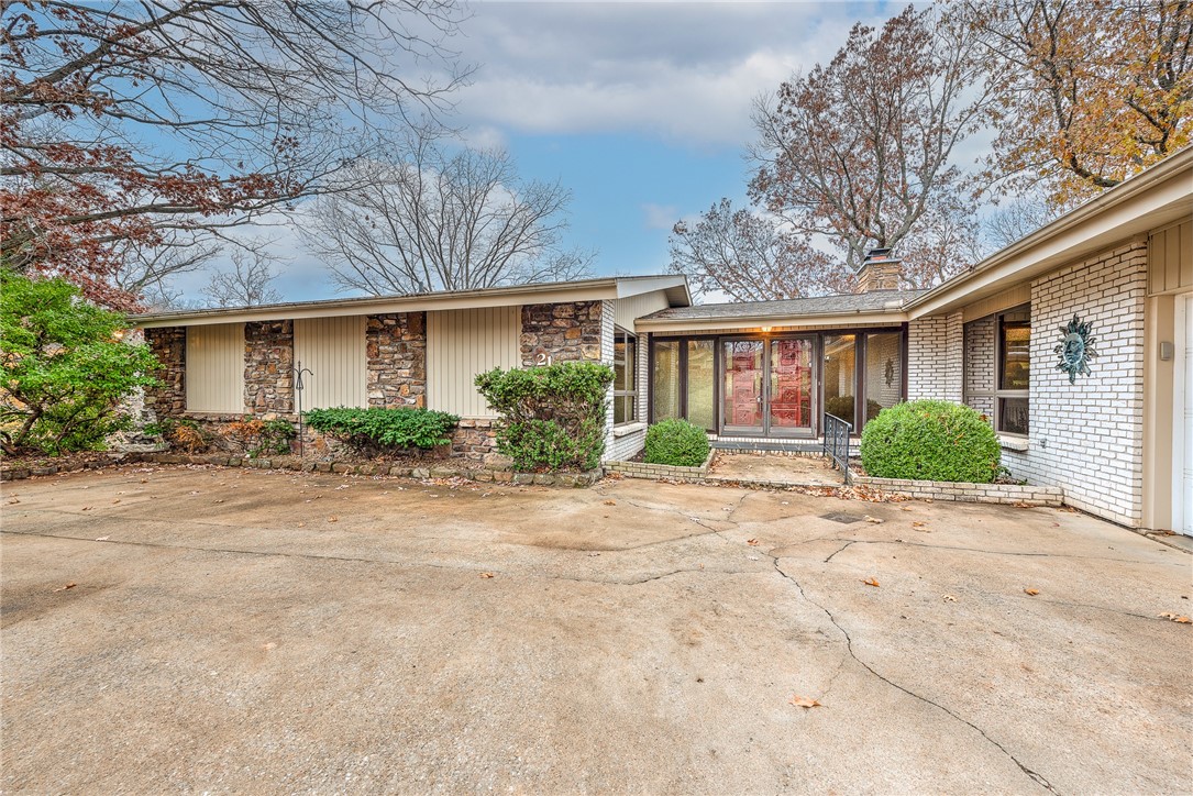 21 Brompton Drive