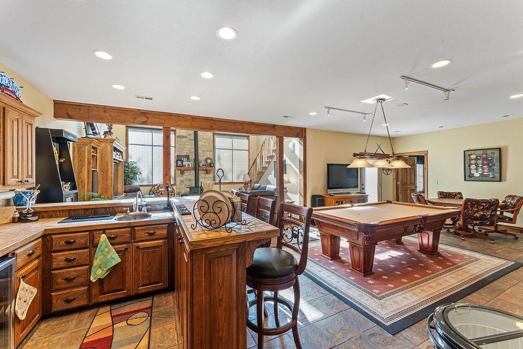 Twin Lakes Est - Residential
