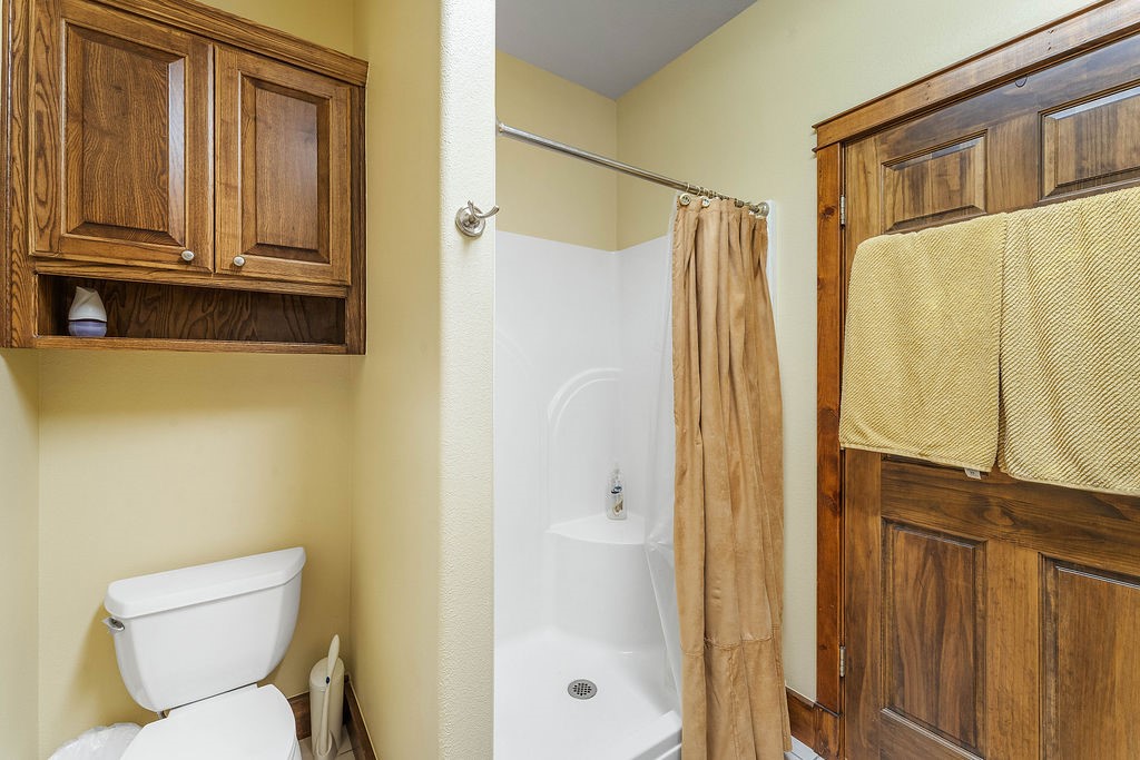 Twin Lakes Est - Residential