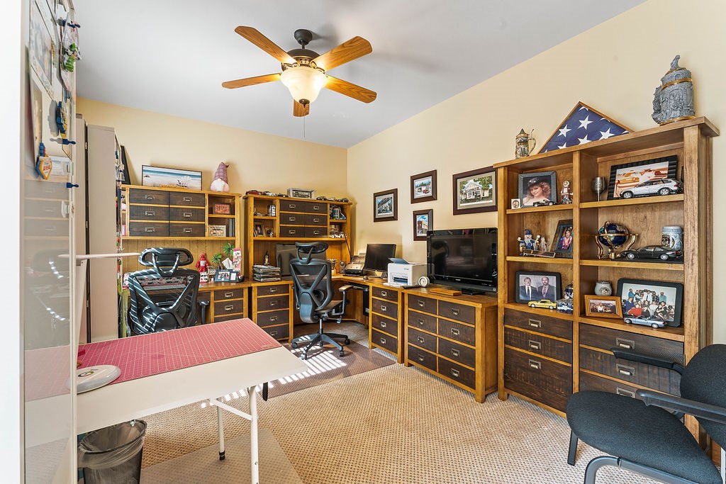 Twin Lakes Est - Residential