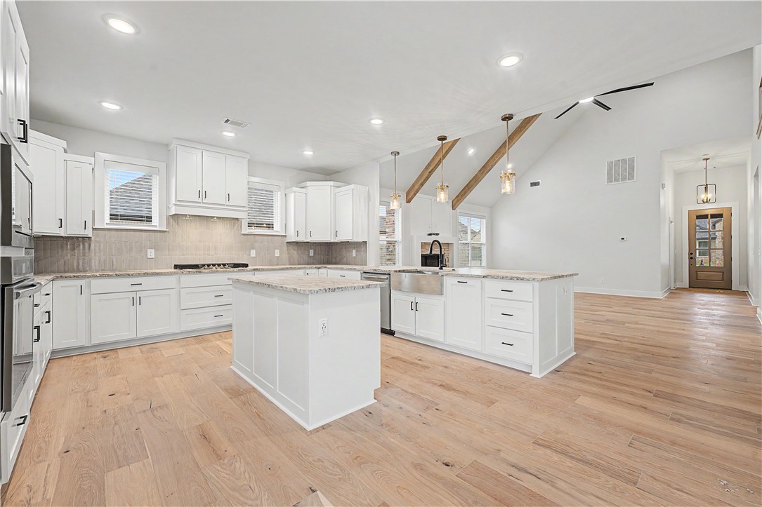 DIAMOND ESTATES PH V-CENTERTON - Residential