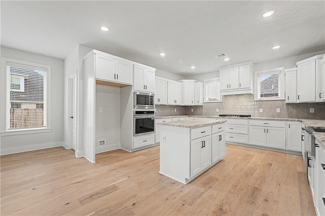 DIAMOND ESTATES PH V-CENTERTON - Residential