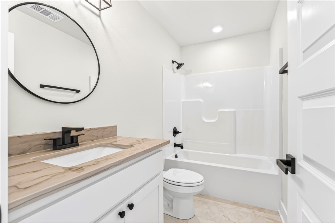 Wells Lake Cottages At Chaffee Crossing - Residential