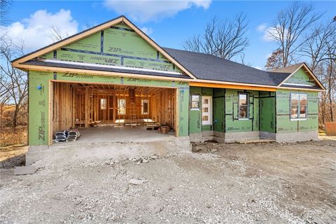 Photo of 42 Queensferry Drive, Bella Vista, AR 72715 (MLS # 1331878)