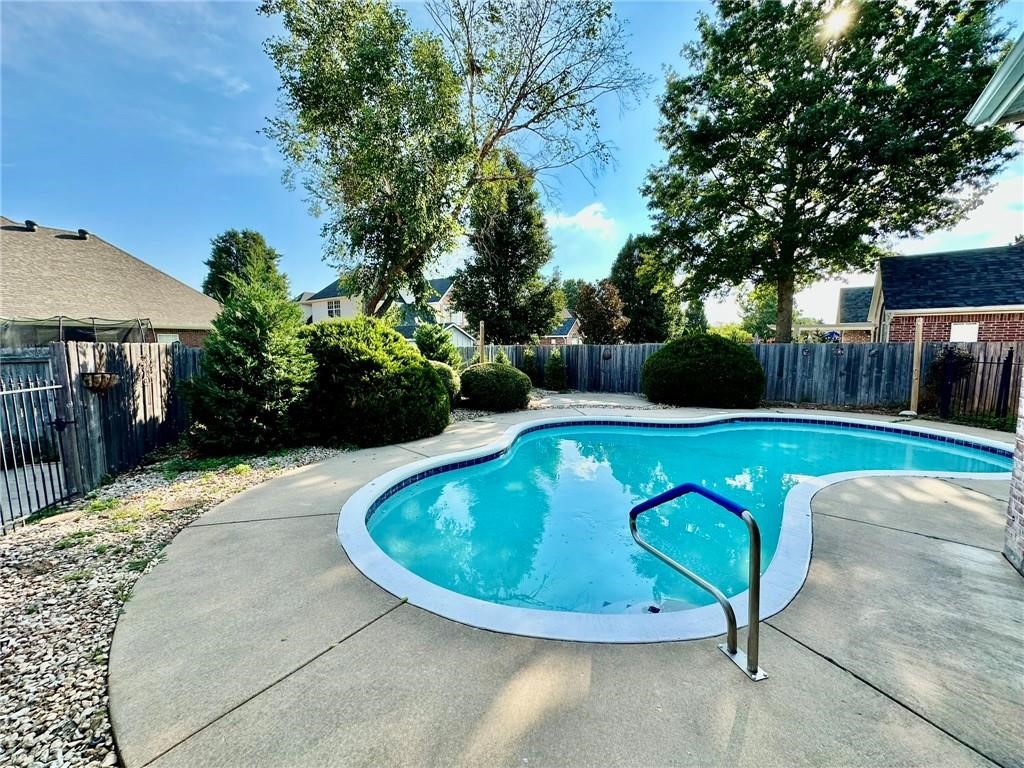 Highland Knolls Ph 5 Rogers - Residential Lease