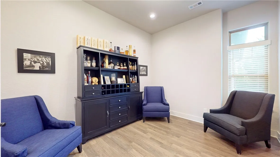 Bentonville, Arkansas 72712, United States, 4 Bedrooms Bedrooms, ,3 BathroomsBathrooms,Residential,Active,201660