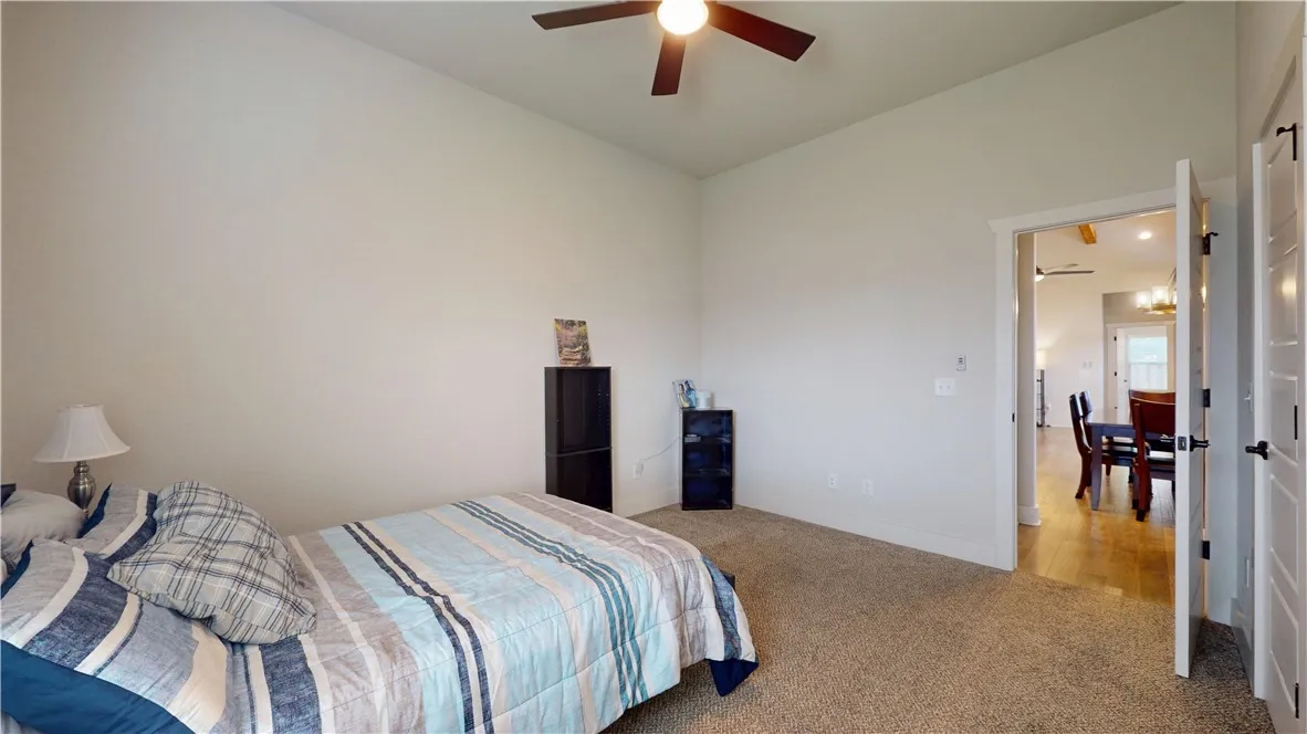 Bentonville, Arkansas 72712, United States, 4 Bedrooms Bedrooms, ,3 BathroomsBathrooms,Residential,Active,201660