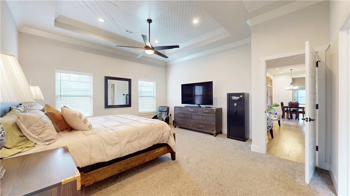 Bentonville, Arkansas 72712, United States, 4 Bedrooms Bedrooms, ,3 BathroomsBathrooms,Residential,Active,201660