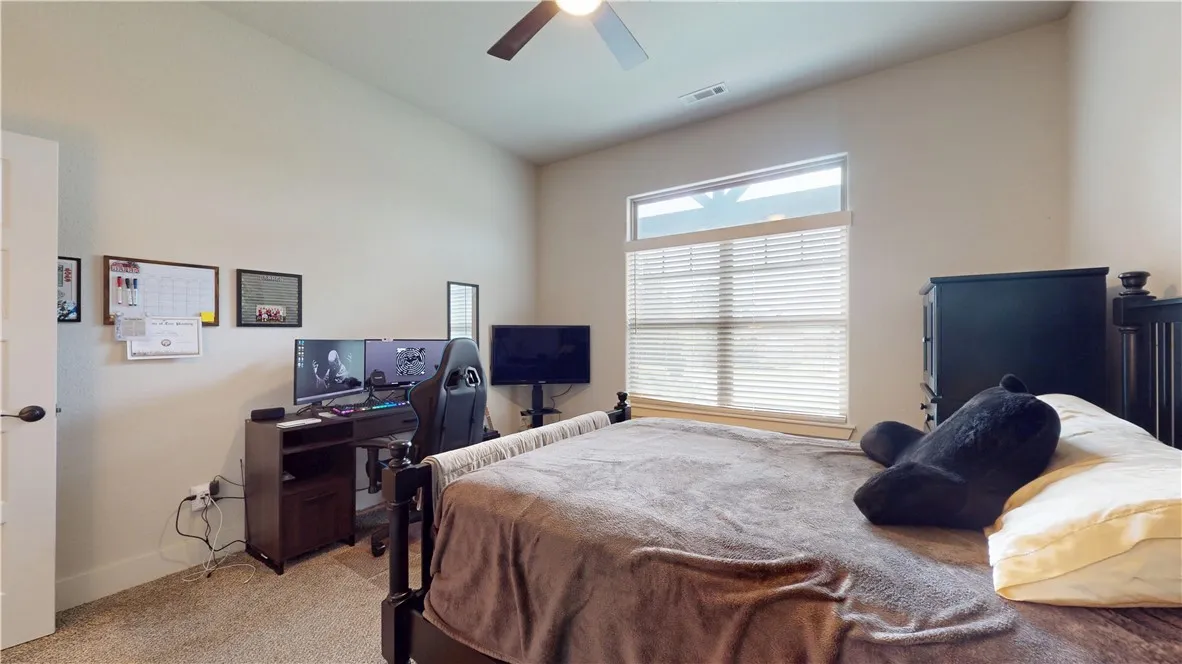 Bentonville, Arkansas 72712, United States, 4 Bedrooms Bedrooms, ,3 BathroomsBathrooms,Residential,Active,201660