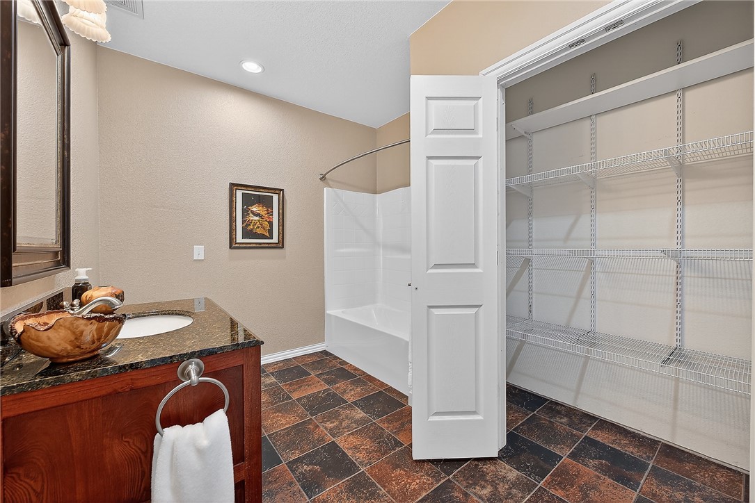 Shorecliff Estates - Residential