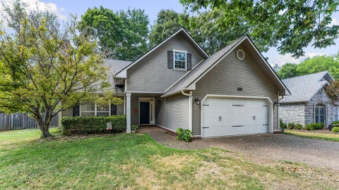 Photo of 1645 N Charlee Avenue, Fayetteville, AR 72703 (MLS # 1362442)