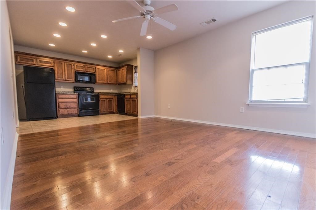 Riverwalk Farm - Residential Lease