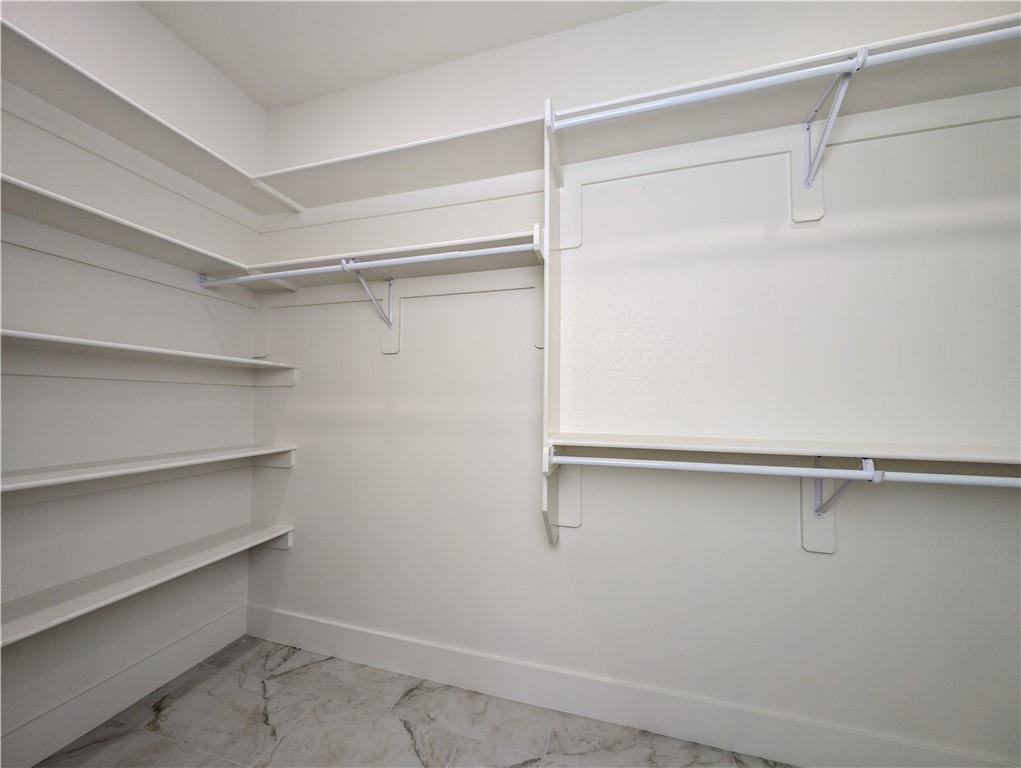 YORK SUB-BVV - Residential Lease