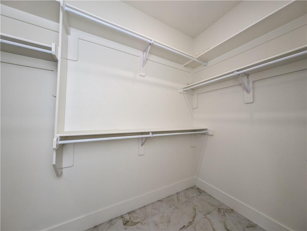 YORK SUB-BVV - Residential Lease