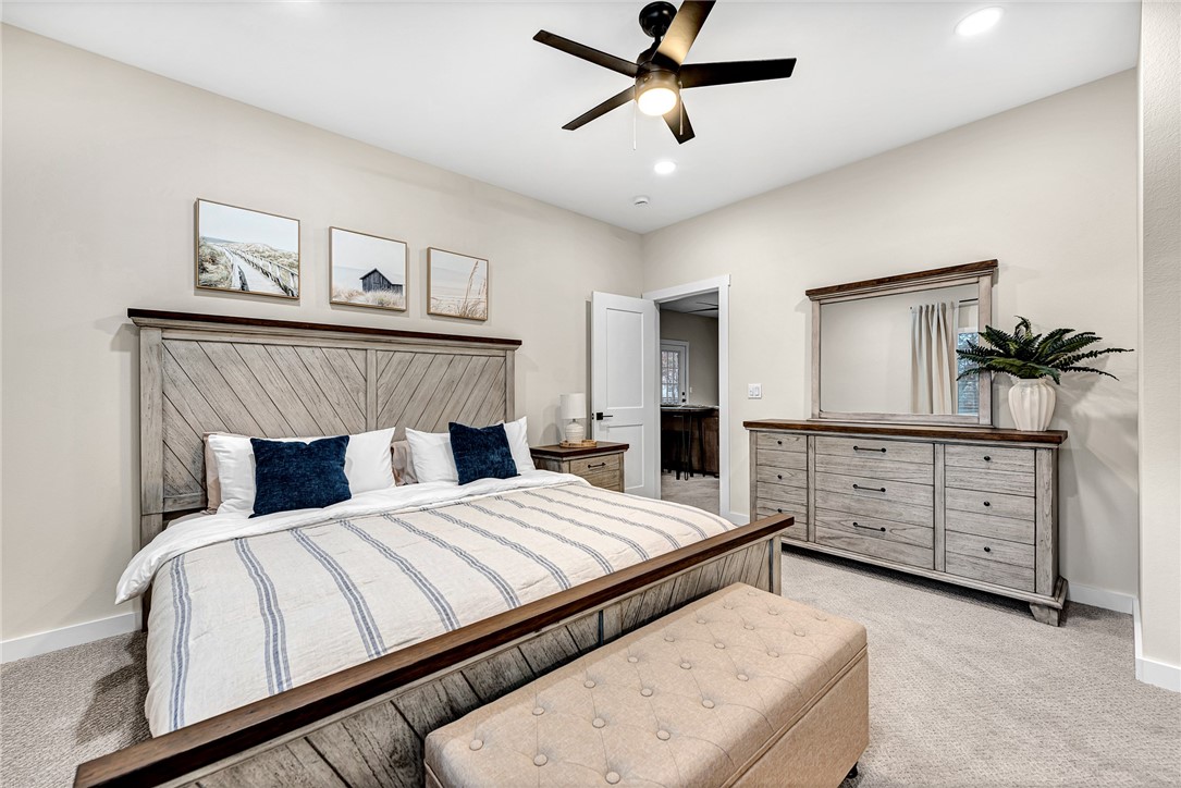 Subdivision: 21-16-30 FAYETTEVILLE OUTLO - Residential