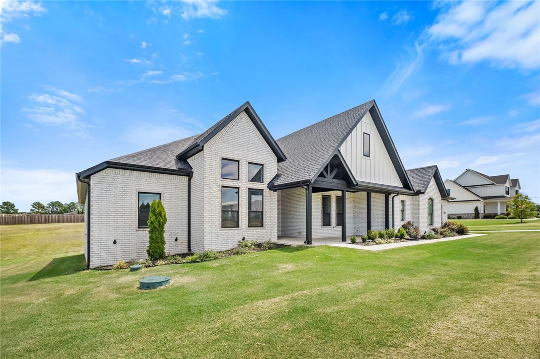 Meadows, The Little Flock - Residential