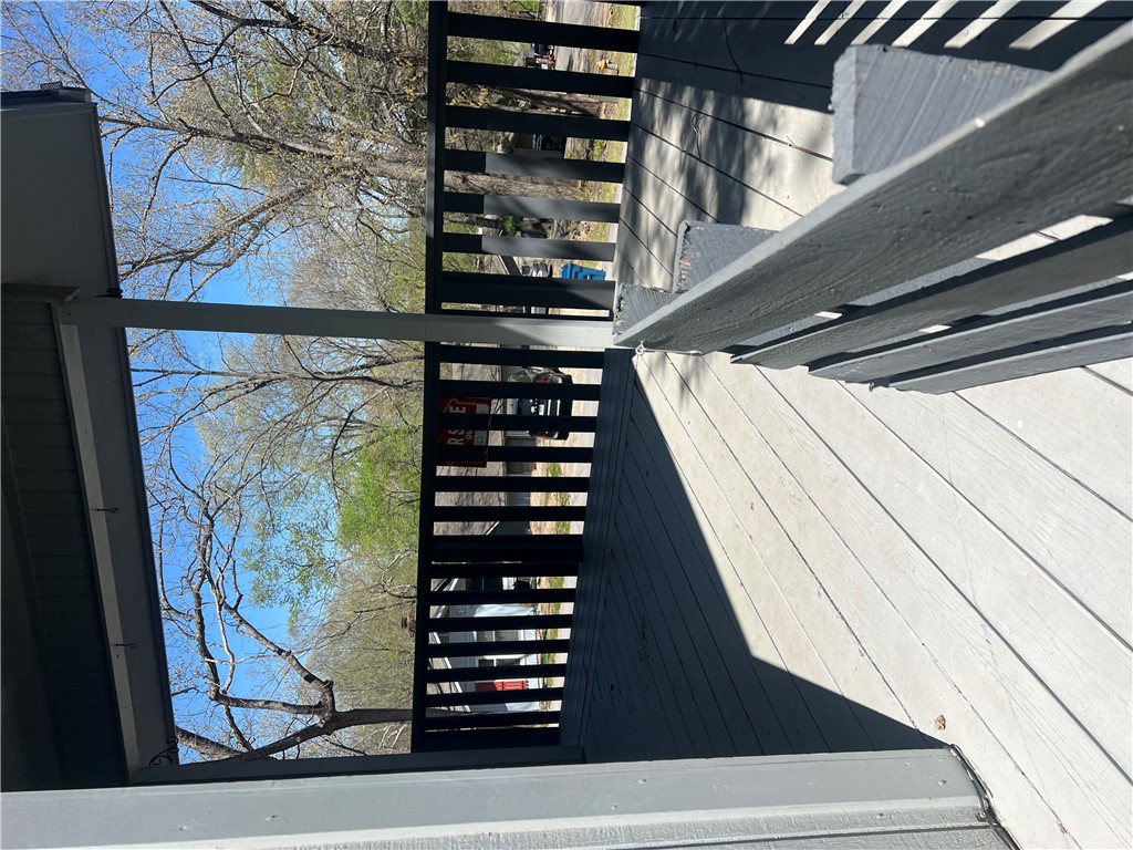 Townhouse Tct 3 A/K/A Drake Court Bvv - Residential