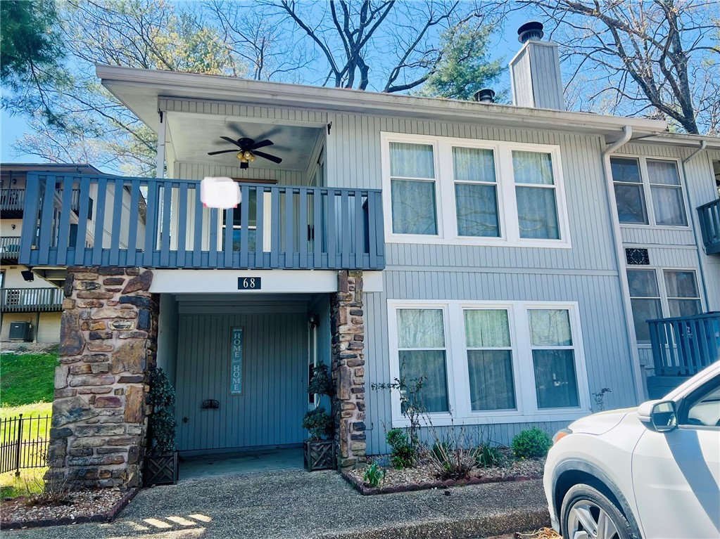 Townhouse Tct 3 A/K/A Drake Court Bvv - Residential