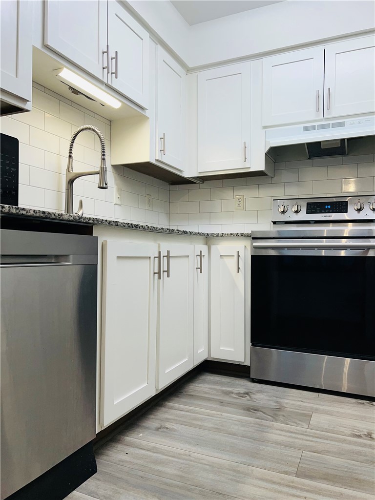 Townhouse Tct 3 A/K/A Drake Court Bvv - Residential