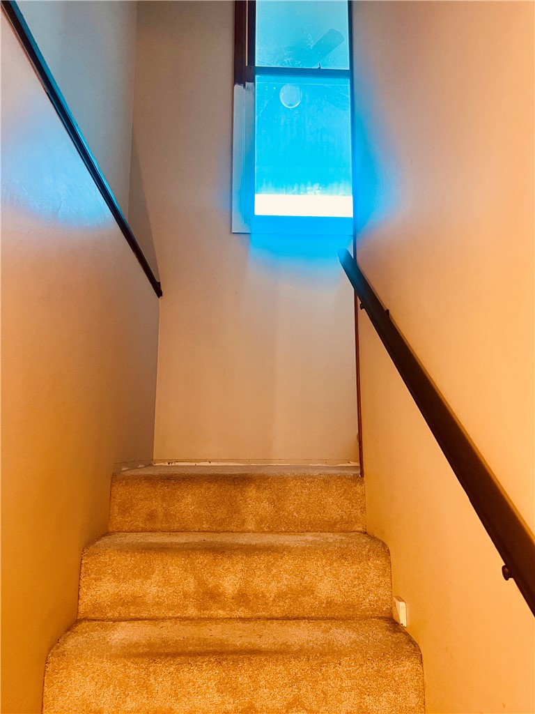 Townhouse Tct 3 A/K/A Drake Court Bvv - Residential