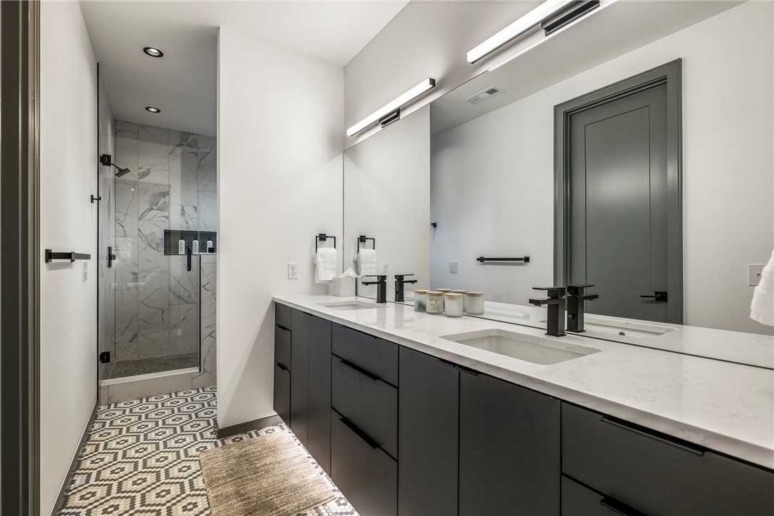 W A BURK'S ADD-BENTONVILLE - Residential