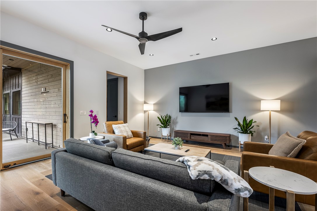 W A BURK'S ADD-BENTONVILLE - Residential