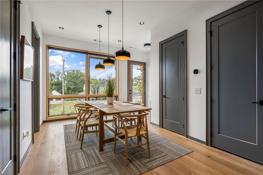 W A BURK'S ADD-BENTONVILLE - Residential