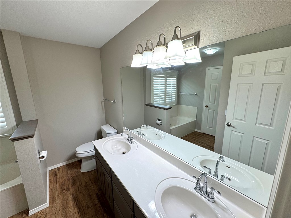 Forest Park Ph IV Rogers - Residential Lease