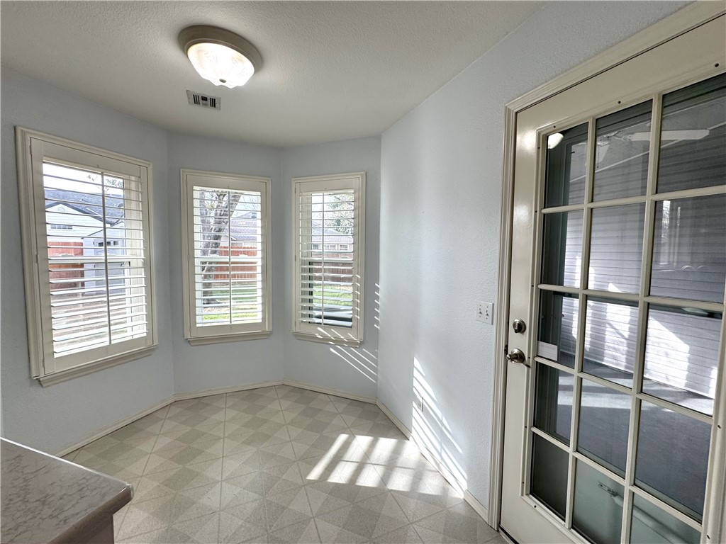 Forest Park Ph IV Rogers - Residential Lease