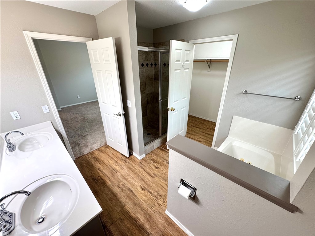 Forest Park Ph IV Rogers - Residential Lease