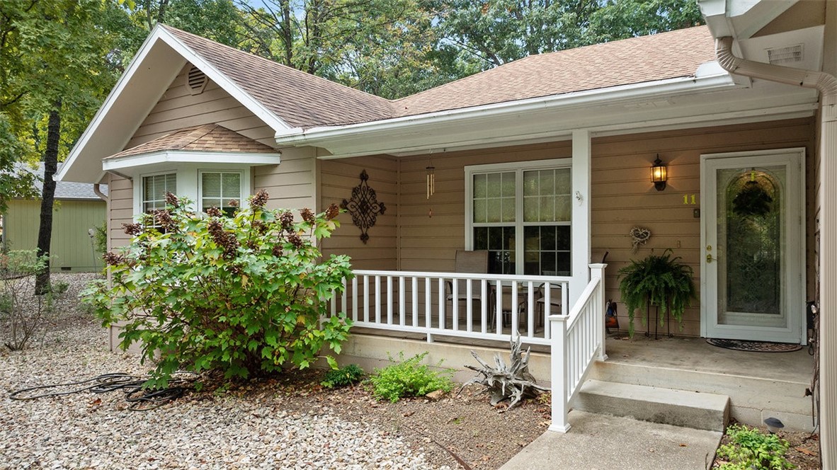 Welcome to this charming 2-bedroom, 2-bath home in Bella Vista, offering 2,000 + sq ft of comfortable living space just minutes from world-class mountain biking trails and local amenities.
Inside, youāll find fresh new flooring in the living room and flex space, creating a bright and welcoming feel. The open layout is perfect for entertaining, while the dedicated office space provides flexibility for work or hobbies.
One of the homeās standout features is the screened in porch overlooking a private wooded view; a peaceful retreat for morning coffee, evening relaxation, or hosting guests.
The spacious bedrooms and bathrooms ensure comfort, with the primary suite offering a restful escape. Heat pump with propane backup saves on those winter electric bills and has a blue light allergen filter installed .
Conveniently located near lakes, golf courses, trails, and shopping, this home offers the perfect blend of privacy and accessibility. Experience the beauty and lifestyle Bella Vista has to offer!