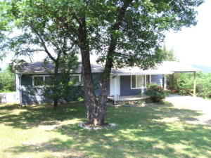 Come and enjoy this LAKE FRONT, three bedroom, two bath house with seasonal views of Bull Shoals Lake. Your property borders the Army Corp of Engineers. Take a short walk through the neighborhood down to the lake where you can enjoy some of the best Crappie fishing the area has to offer. A Lovely place to call home!