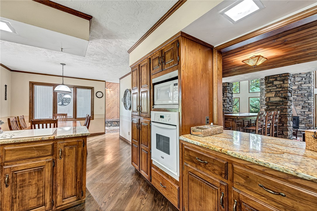 22-19-30 ROGERS - Residential