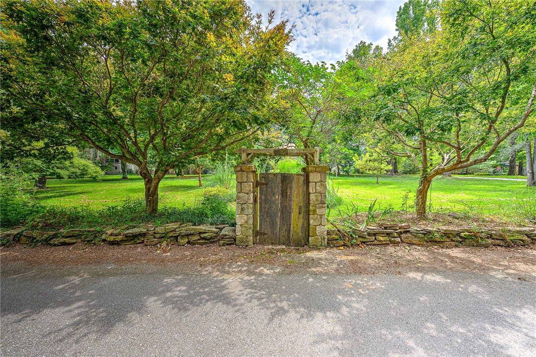 22-19-30 ROGERS - Residential