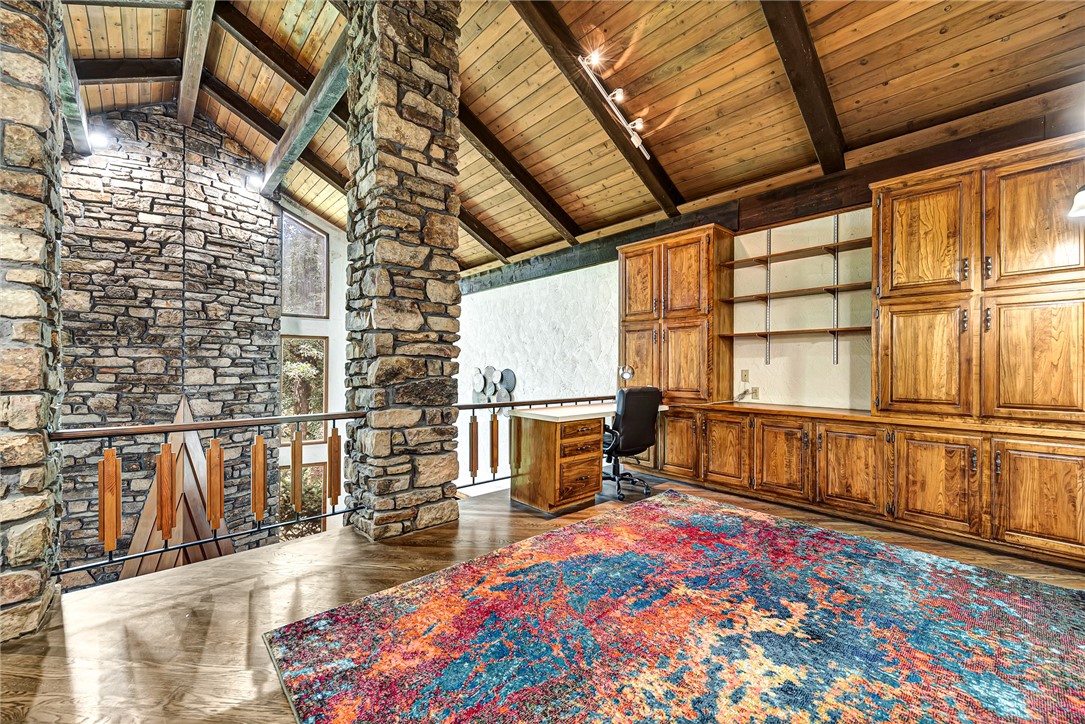 22-19-30 ROGERS - Residential