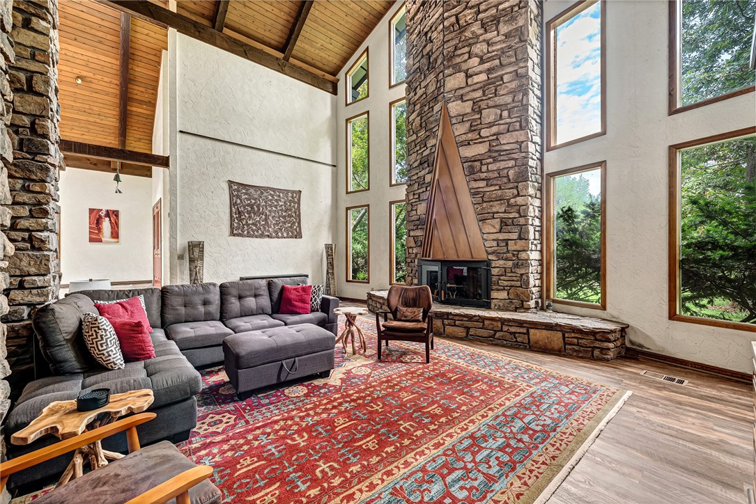 22-19-30 ROGERS - Residential