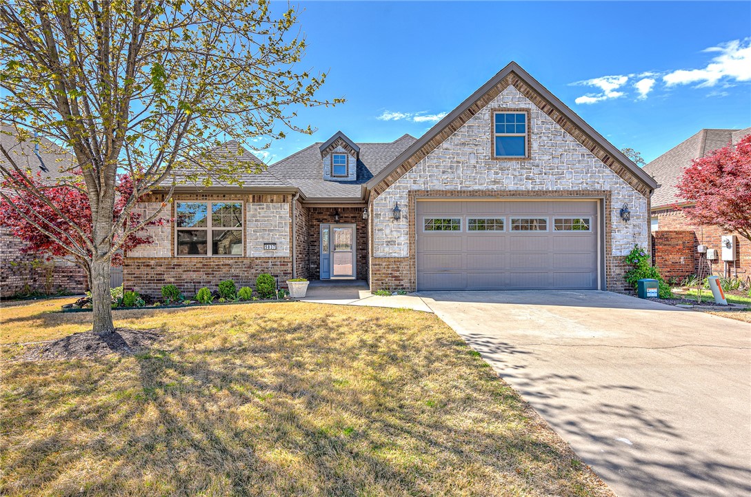 Vicenza Villa gem! Amazing opportunity to purchase a well maintained home tucked away in a quiet 55+ subdivision in west Springdale close to the quickly developing Har-ber shopping area, world class medical facilities, shopping and dining. Are you wanting to age in place? This is the perfect home! Outfitted with ADA bathrooms, wide doorways, raised dishwasher, and no steps, all of which help accommodate aging in place. Quality craftsmanship throughout, including granite countertops, built-ins in the dining room, an oversized primary walk-in closet, lots of storage and a landscaped yard! Yard maintenance and clubhouse access are included in the POA dues.