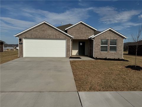 Photo of 568 Colorado Street, Farmington, AR 72730 (MLS # 1339740)