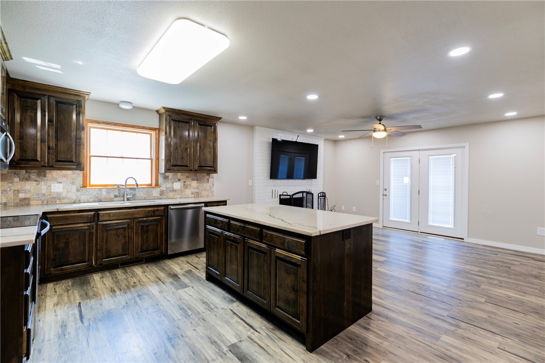 Parkwood Add Rogers - Residential