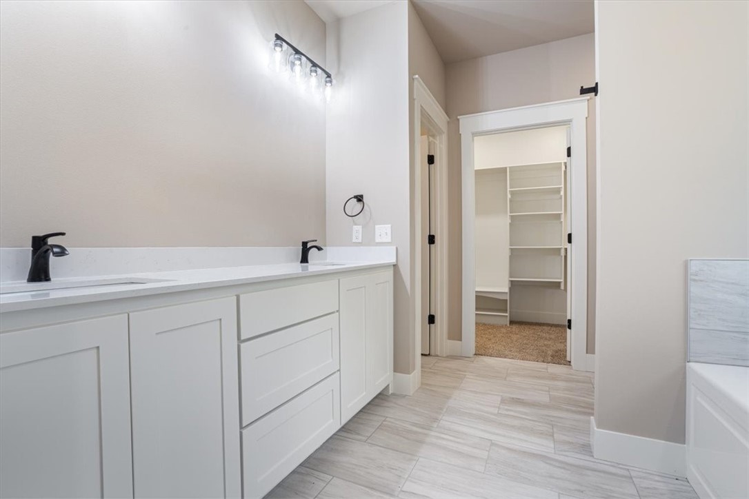 Snyder Estates Ph Iii Rurban - Residential