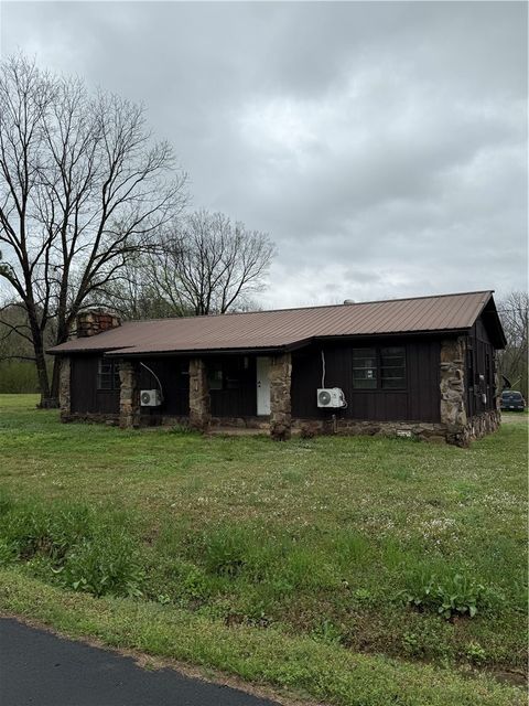 Photo of 321 Grand Avenue, Belleville, AR 72824 (MLS # 1338875)