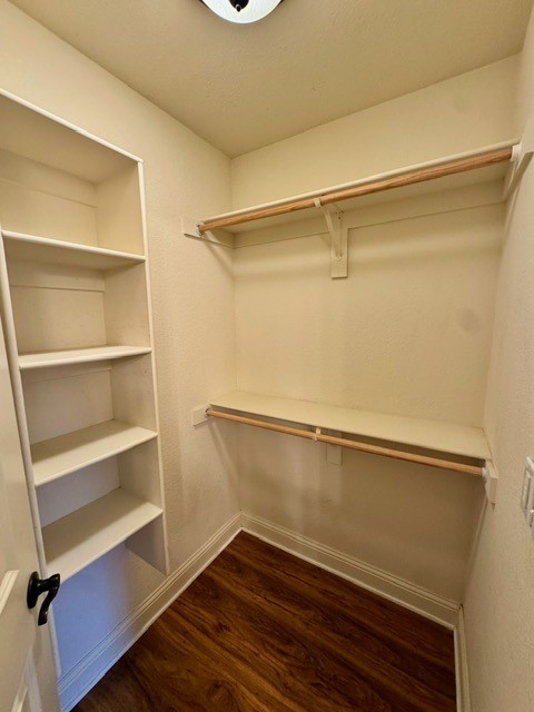 LAURYNWOOD ESTATES-BENTONVILLE - Residential Lease