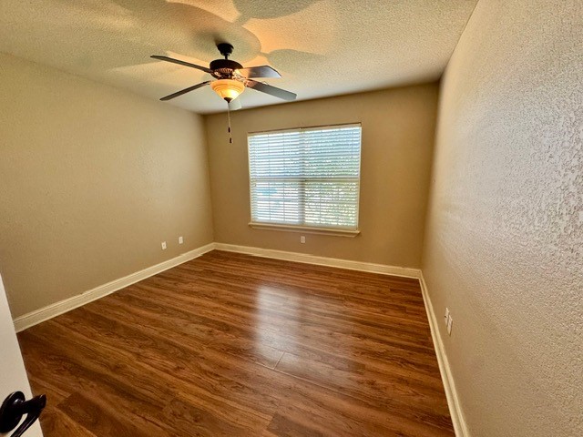 LAURYNWOOD ESTATES-BENTONVILLE - Residential Lease