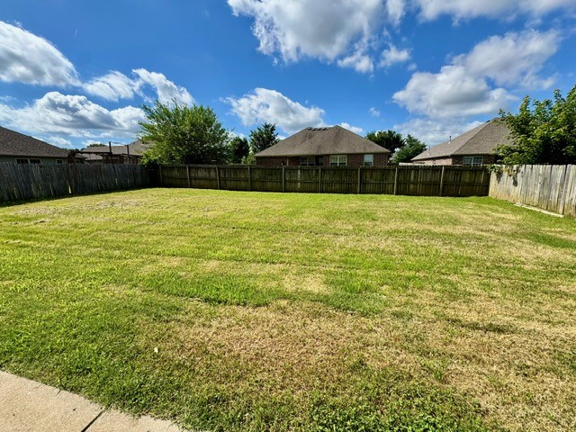 LAURYNWOOD ESTATES-BENTONVILLE - Residential Lease