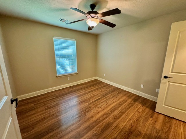 LAURYNWOOD ESTATES-BENTONVILLE - Residential Lease