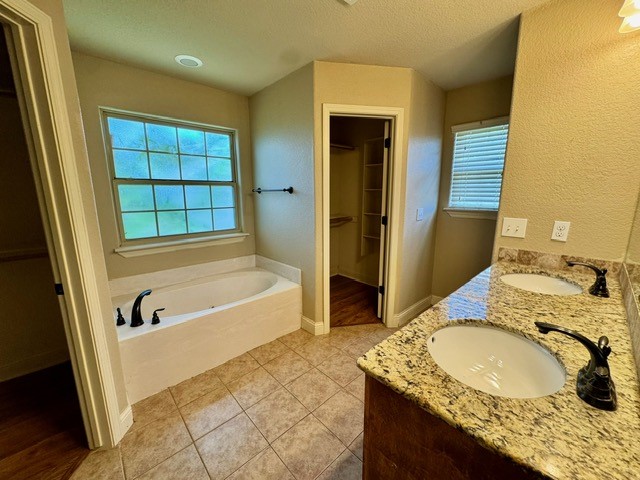 LAURYNWOOD ESTATES-BENTONVILLE - Residential Lease