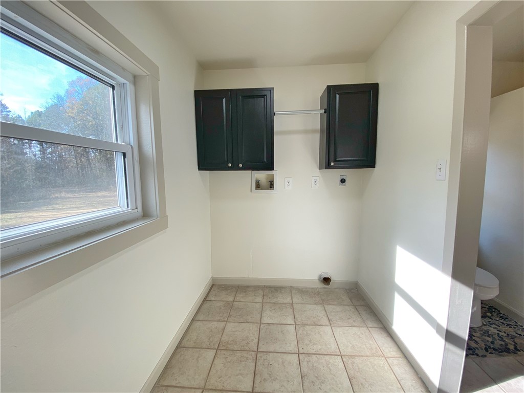 SPRING MOUNTAIN RANCHETTES - Residential